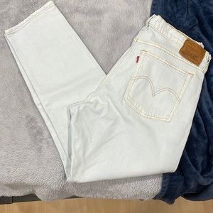 Levi’s Wedgie Jeans